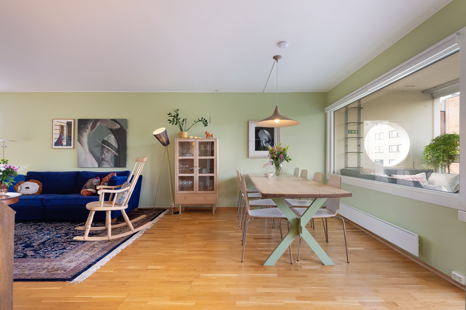 Stuen er av meget god størrelse. Galleribilde