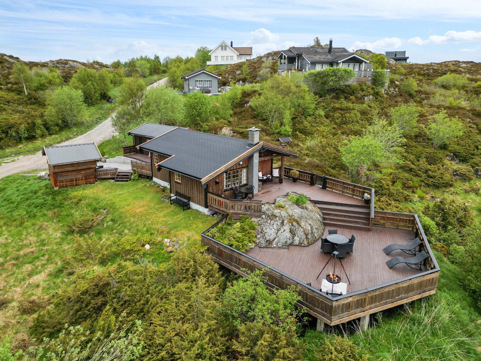 Eiendommen ligger i Dolmsundet Fritidspark ca. 100 meter fra sjøen Galleribilde