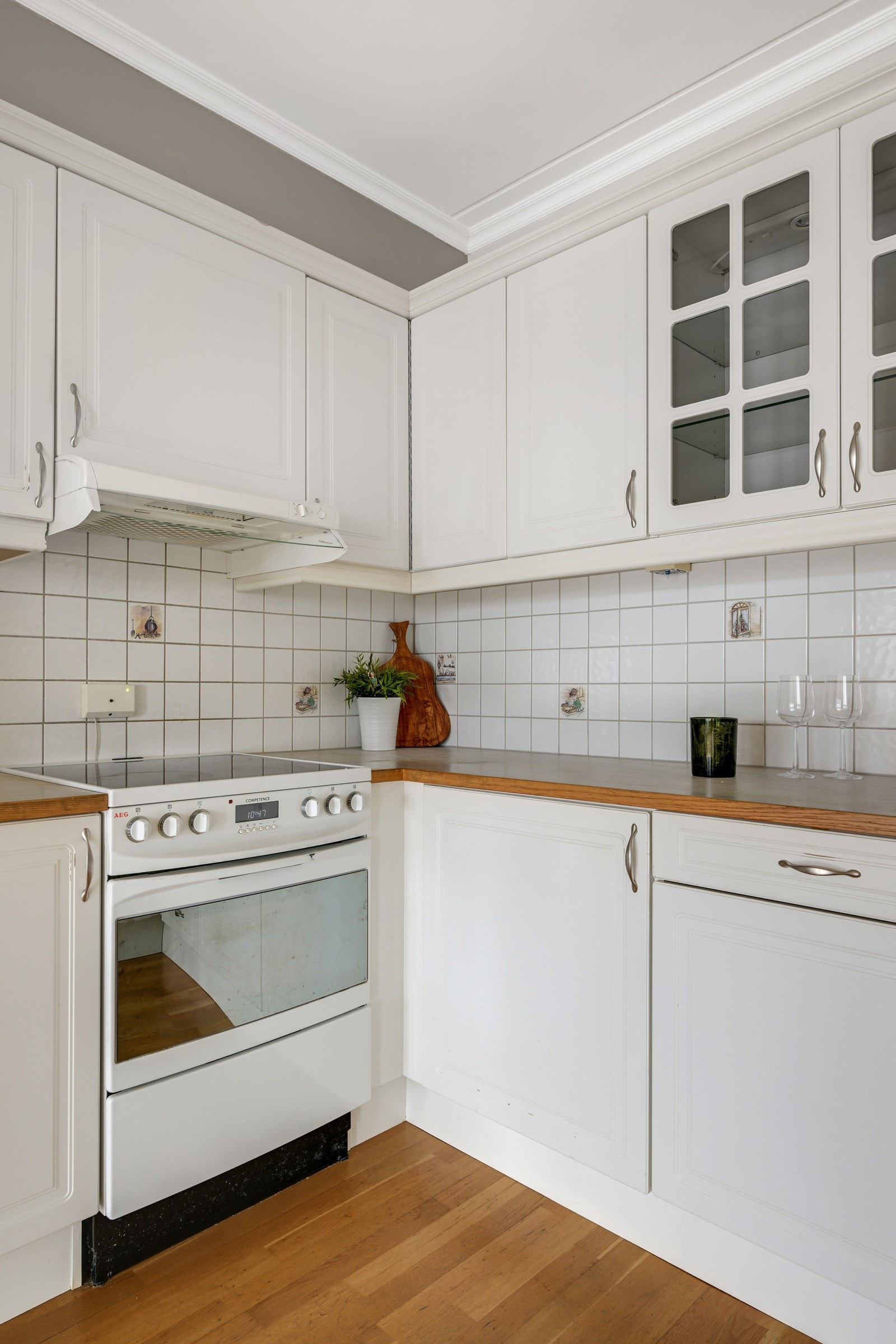 Hvitevarene på kjøkkenet medfølger Galleribilde