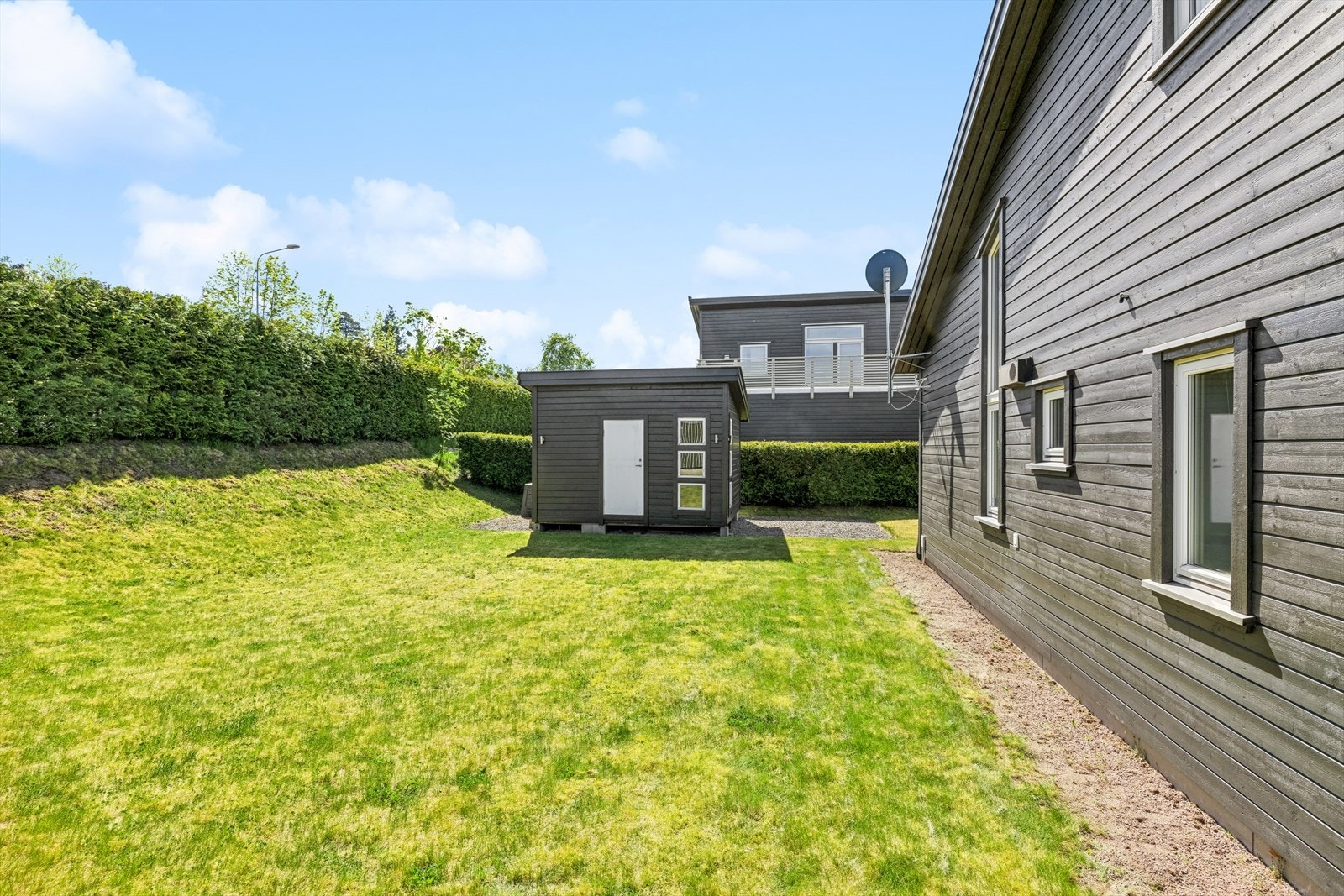 Redskapsbod medfølger. Galleribilde