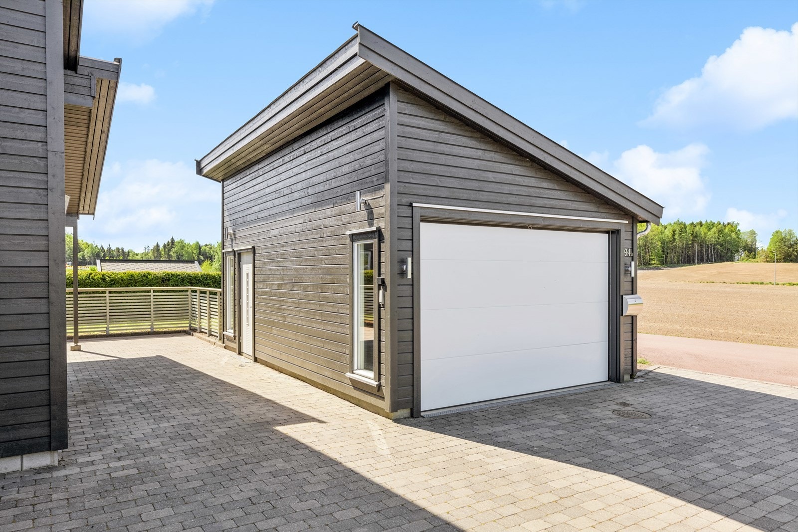 Egen garasje medfølger Galleribilde