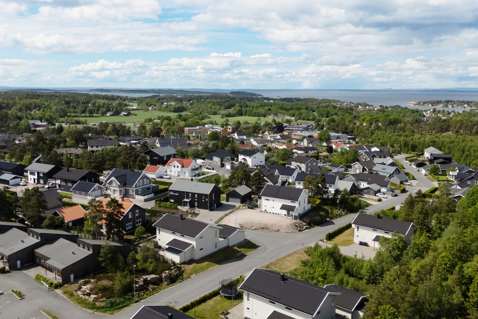 Velkommen til en hyggelig visning i Logredammen 16! Galleribilde