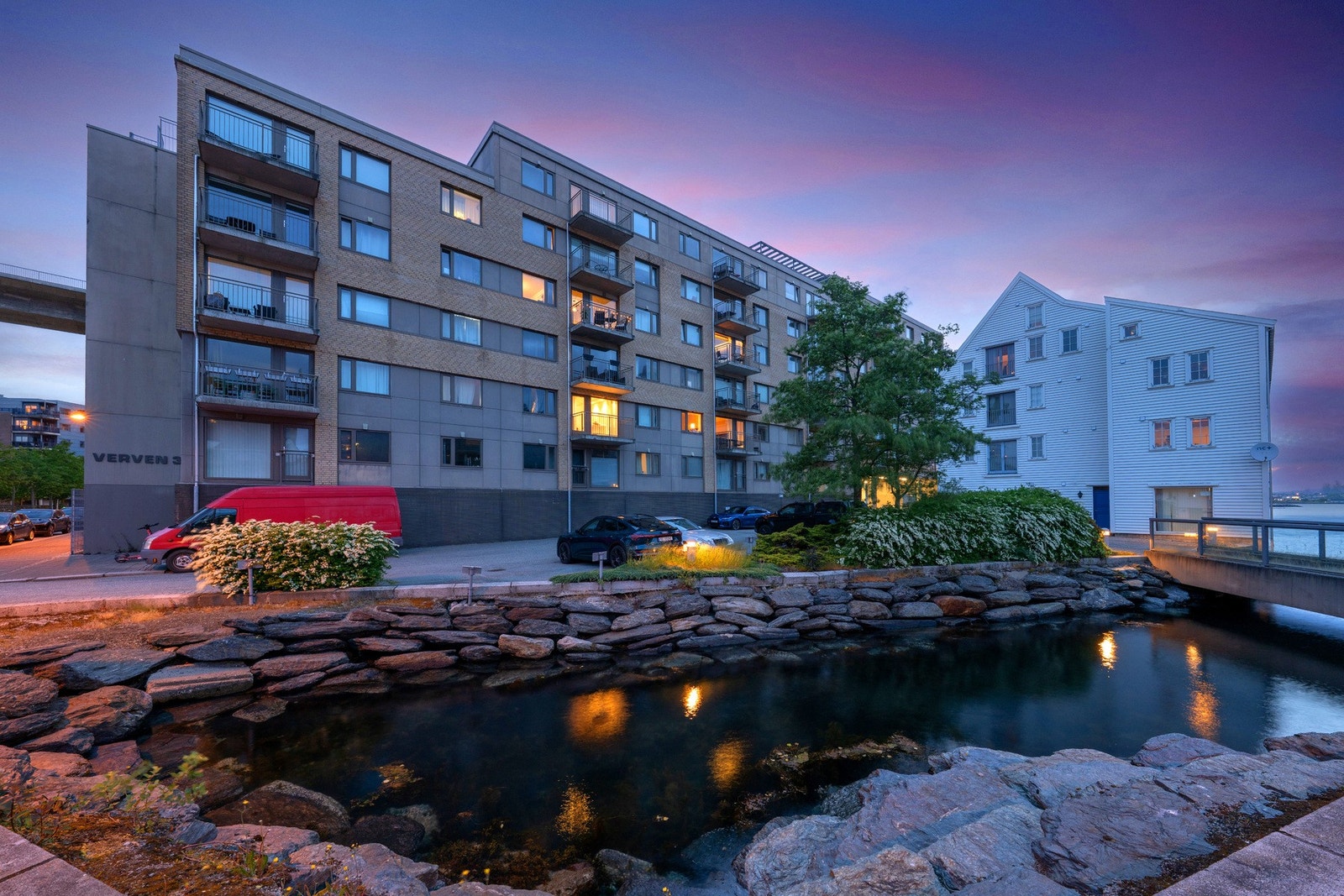 Velkommen til Verven 38! Flott maritim beliggenhet rett ved Badedammen. Galleribilde