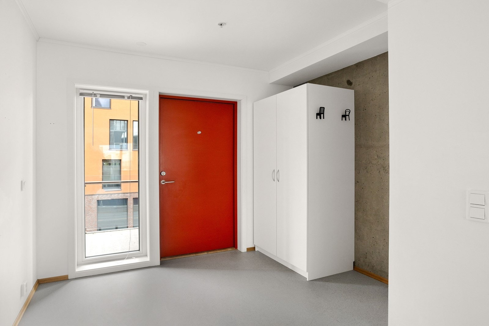 new version-00007.jpg Galleribilde