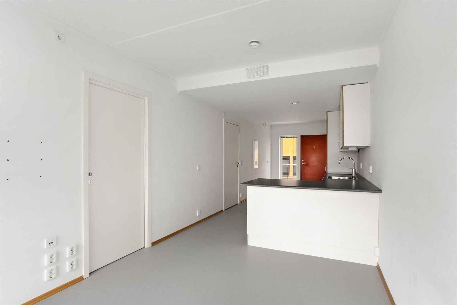 new-00003.jpg Galleribilde