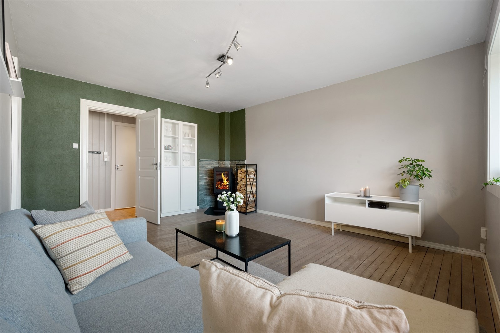 Rommets utforming gjør det enkelt å innrede i ulike soner. Galleribilde