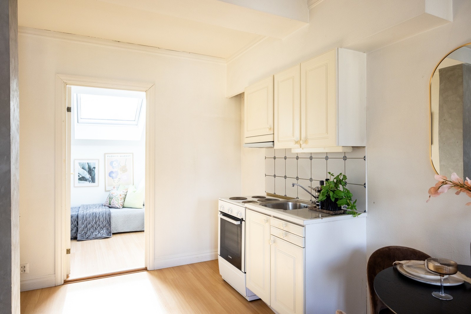 Grunnet kjøkkenets alder må det påregnes moderniseringsbehov/utskiftning Galleribilde