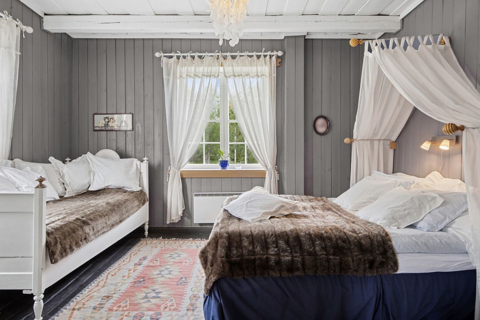 De øvrige rommene egner seg godt som barnerom, gjesterom eller kontor. Alt etter behov! Galleribilde