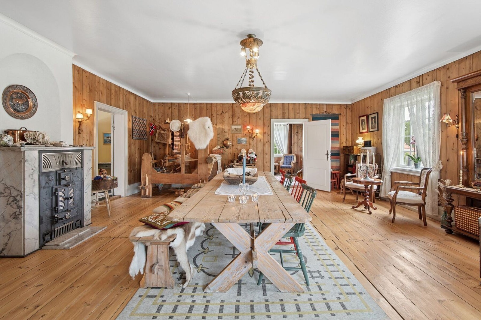 Risebru har en fantastisk historie med fogdegård, kjærlighet og gutteskole. Galleribilde