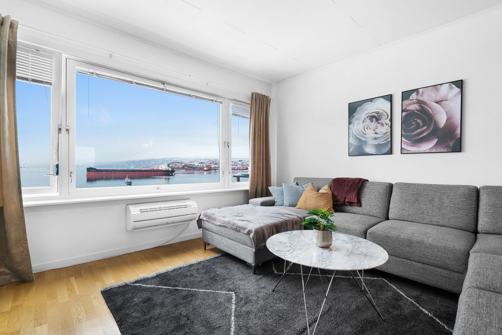 Borettslaget har byttet vindu, kledning og etterisolert etter disse bildene ble tatt Galleribilde