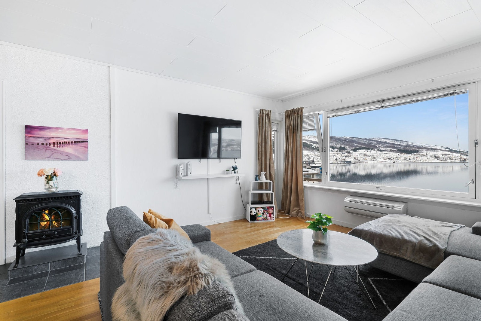 Ildsted i stue Galleribilde