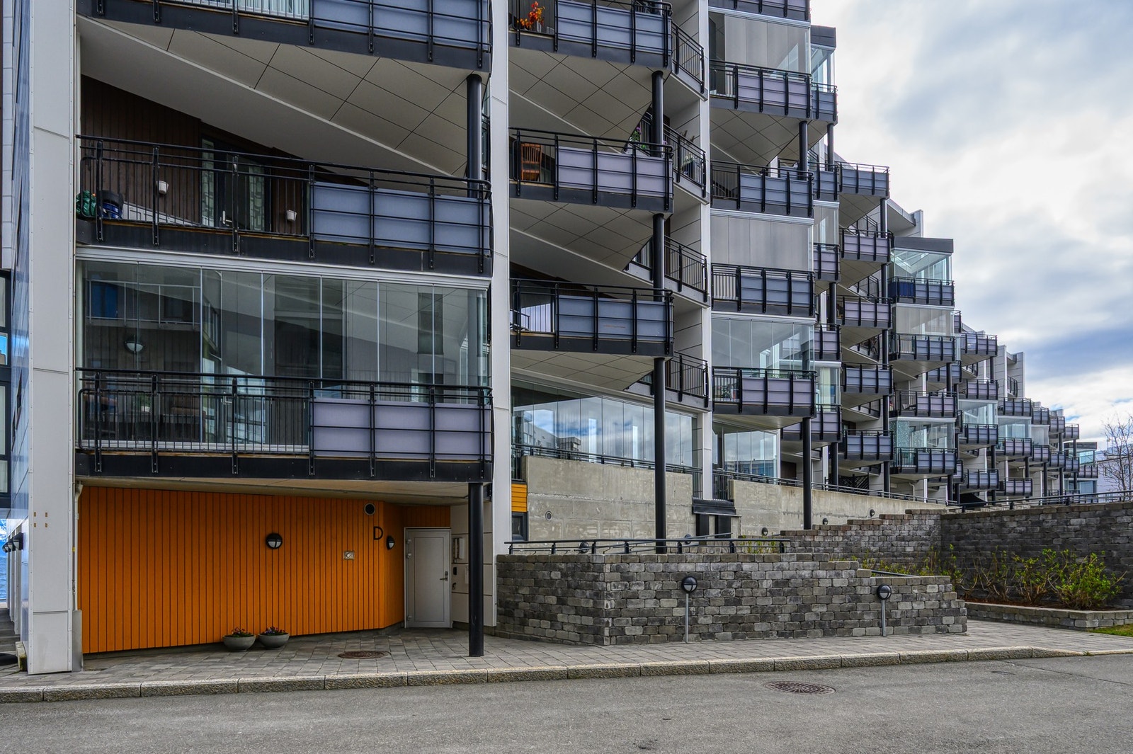 Oppgang D er inngang til denne leiligheten Galleribilde