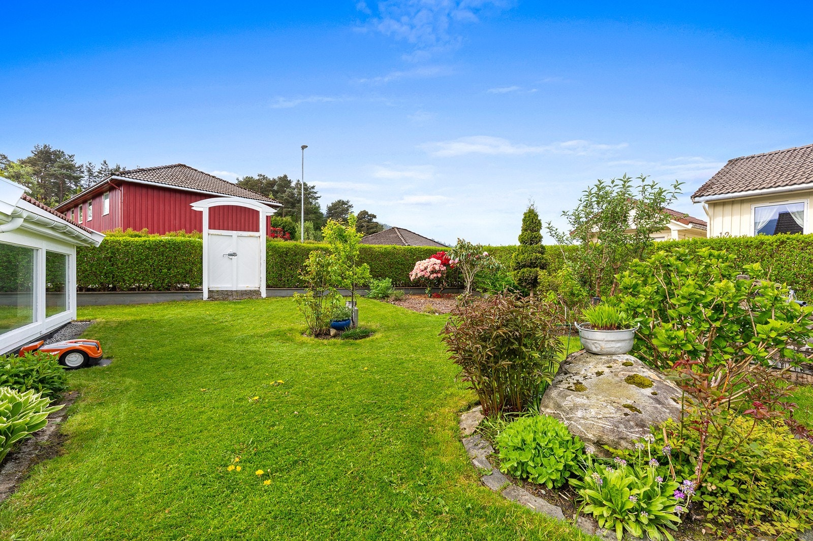 Robotgressklipper følger handelen. Galleribilde