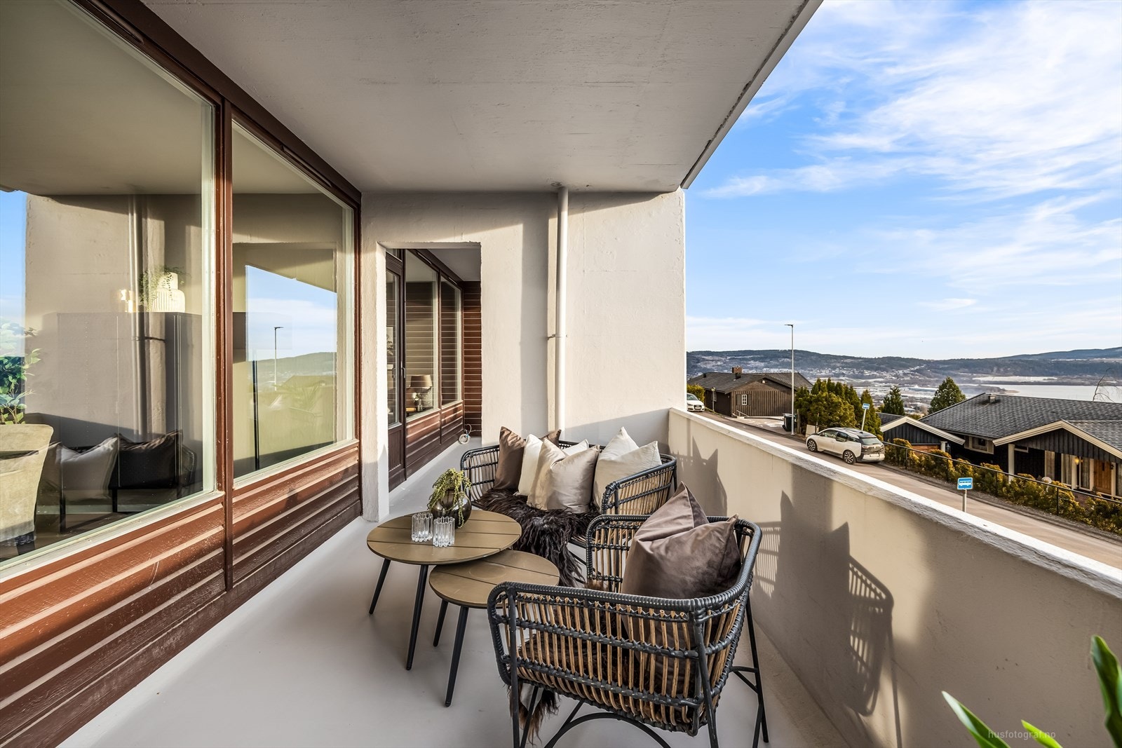 Balkongen er 2-delt med både adkomst fra stue og soverom Galleribilde