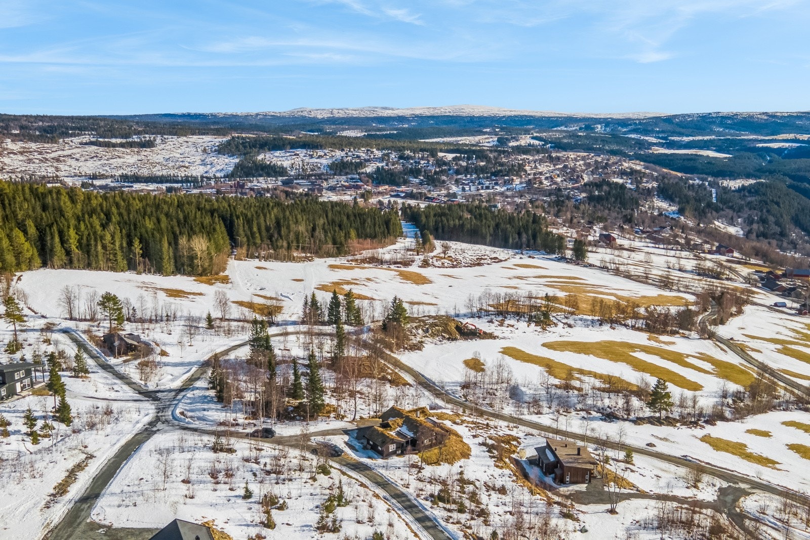 Om vinteret er det gode muligheter for langrenn og alpint i nærliggende skianlegg. Galleribilde