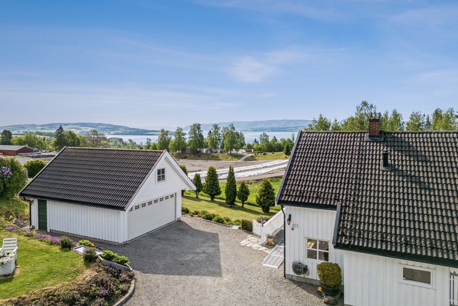 Dobbel garasje fra 2006. Galleribilde