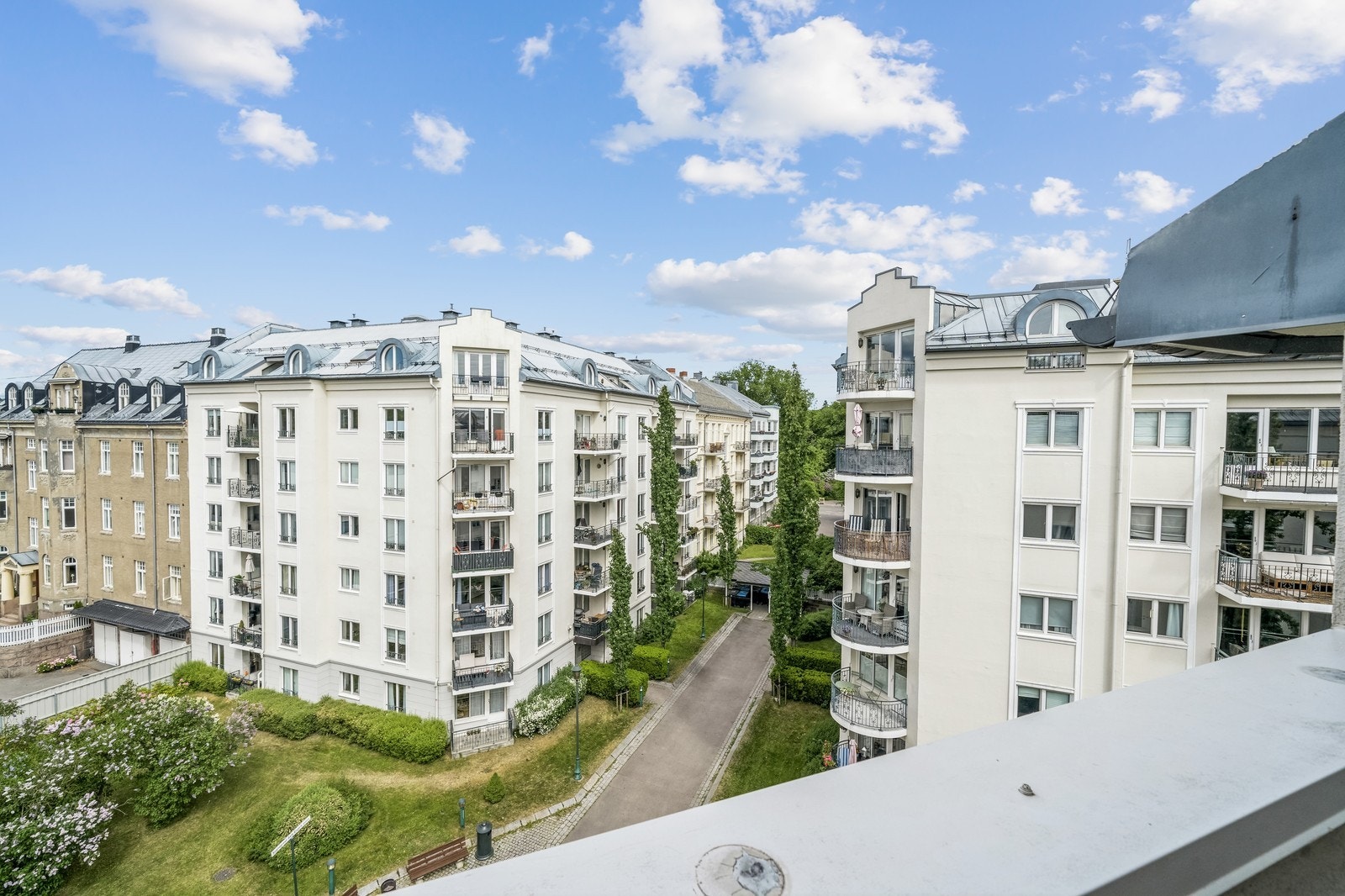 Utsikt fra balkongen Galleribilde