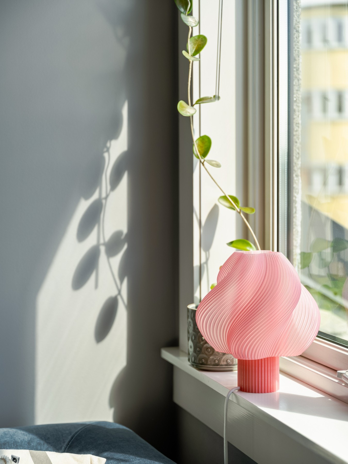 De dype vinduskarmene er vi ordentlig glad i, og er veldig fine å innrede. Galleribilde