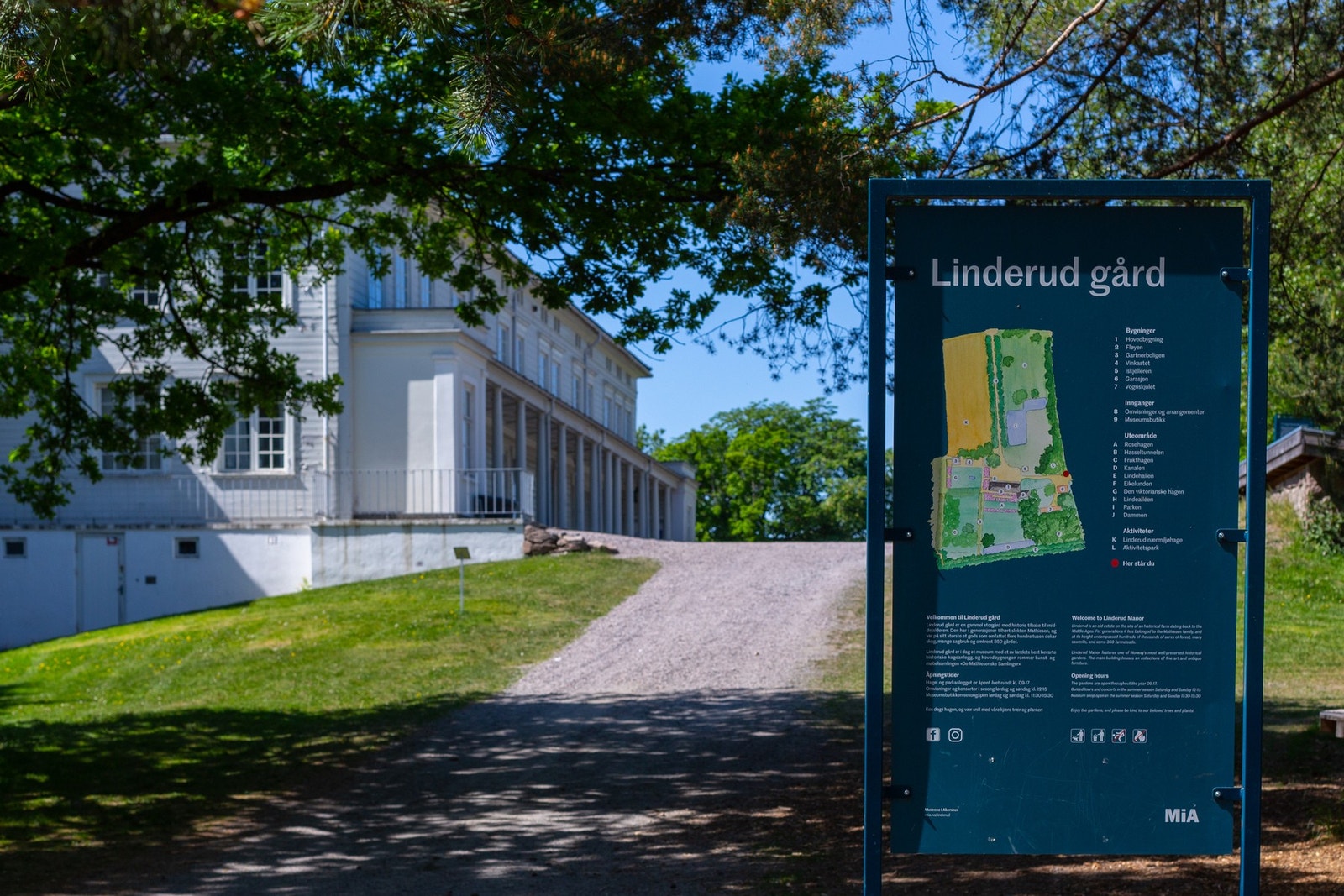 Linderud gård er en perle i Groruddalen. Her arrangeres markedsdager, konserter, omvisninger og kurs. Galleribilde