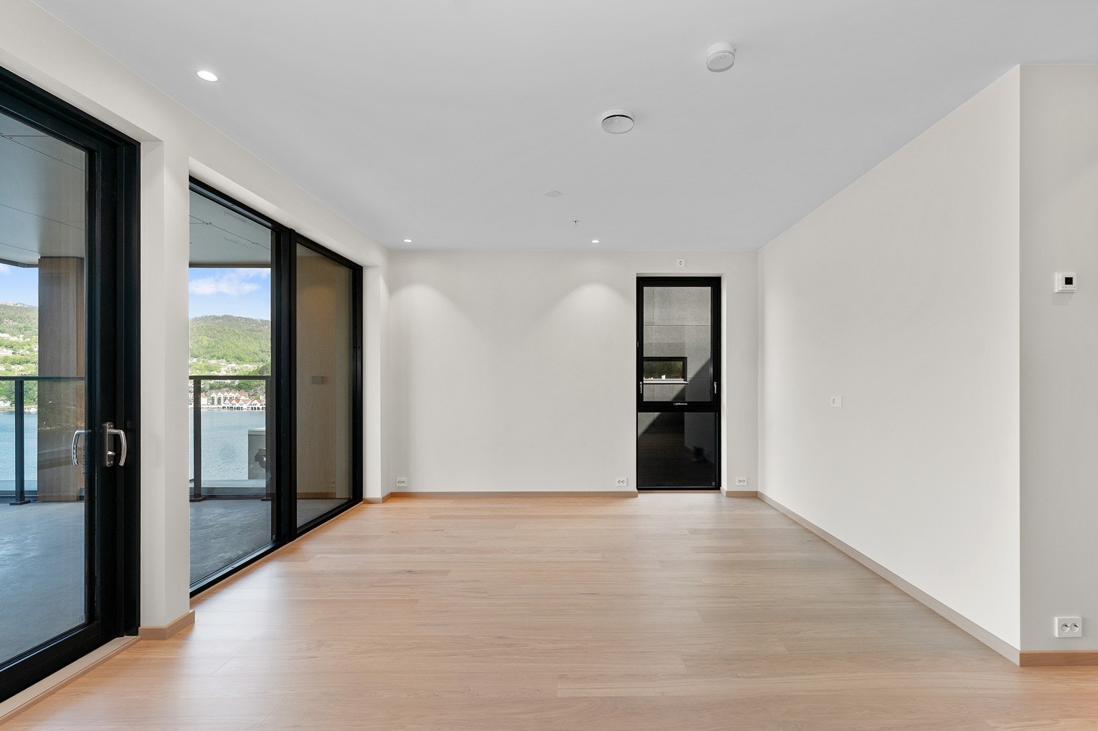 God plass til sittegruppe m.m. Galleribilde