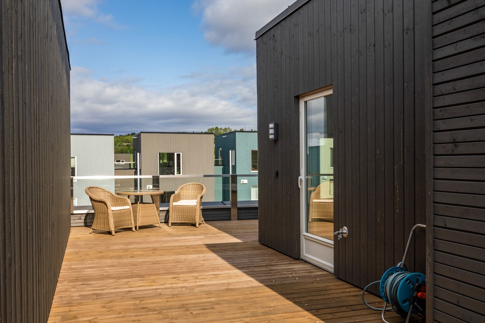 Egen takterrasse med utgang fra 3.etasje. Galleribilde