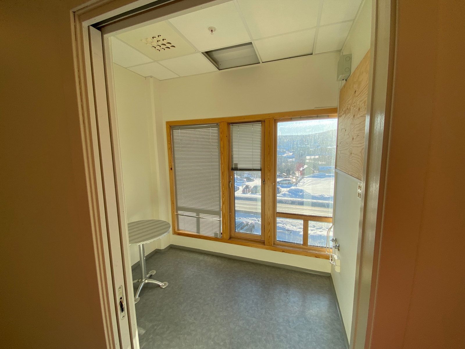 Kontor i tilknytning forretningslokalet Galleribilde