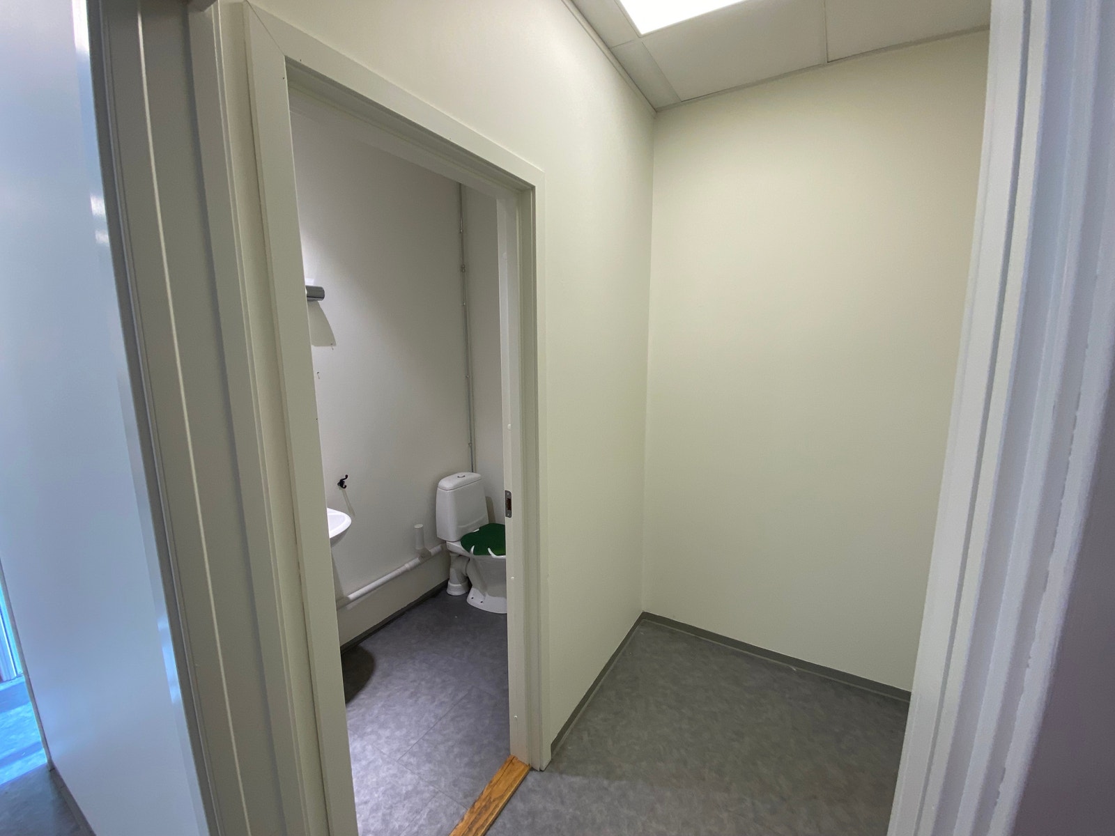 Personaltoalett Galleribilde