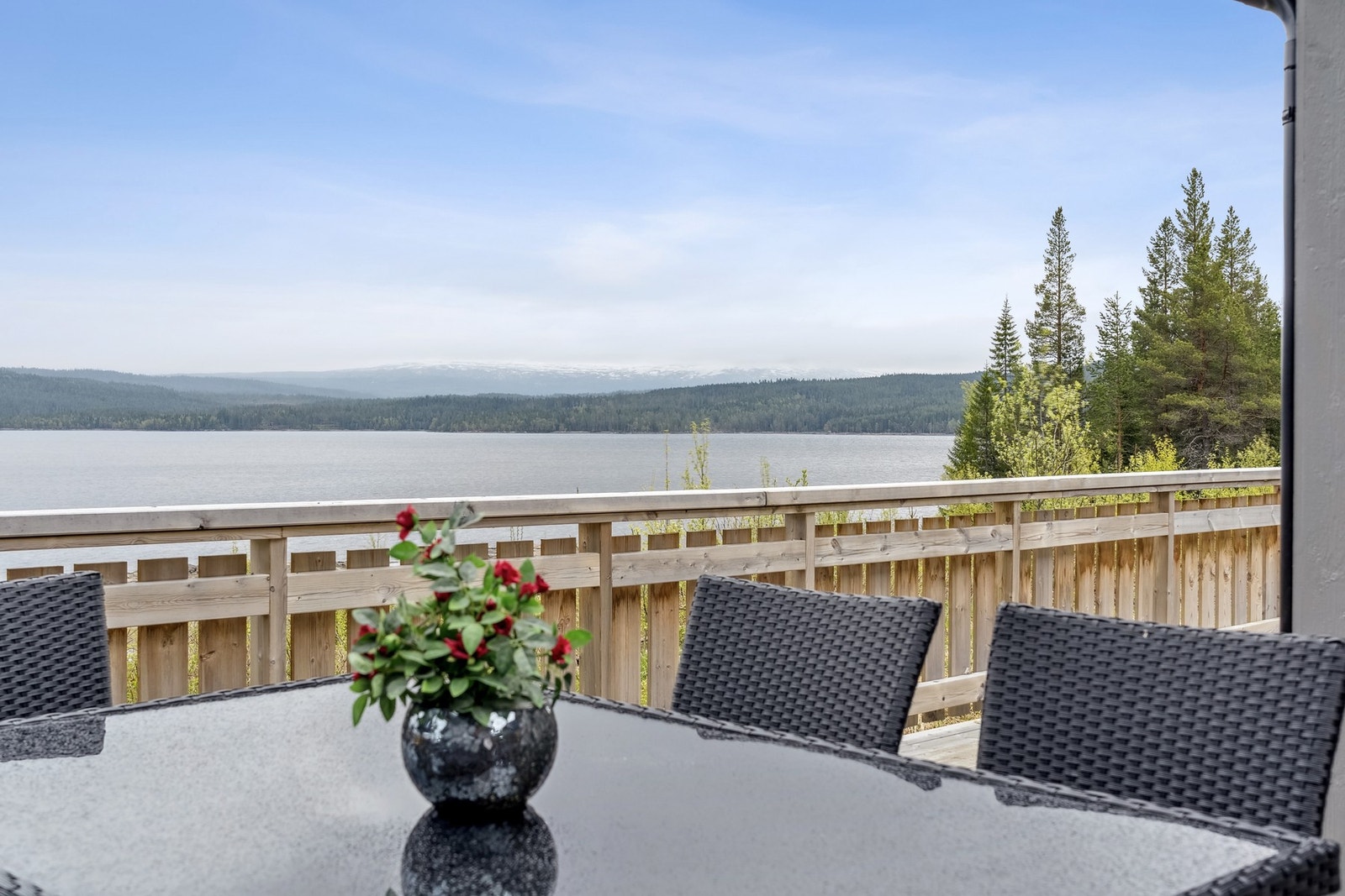 Hytta ble oppført i 2018 og holder gjennomgående god standard. Galleribilde