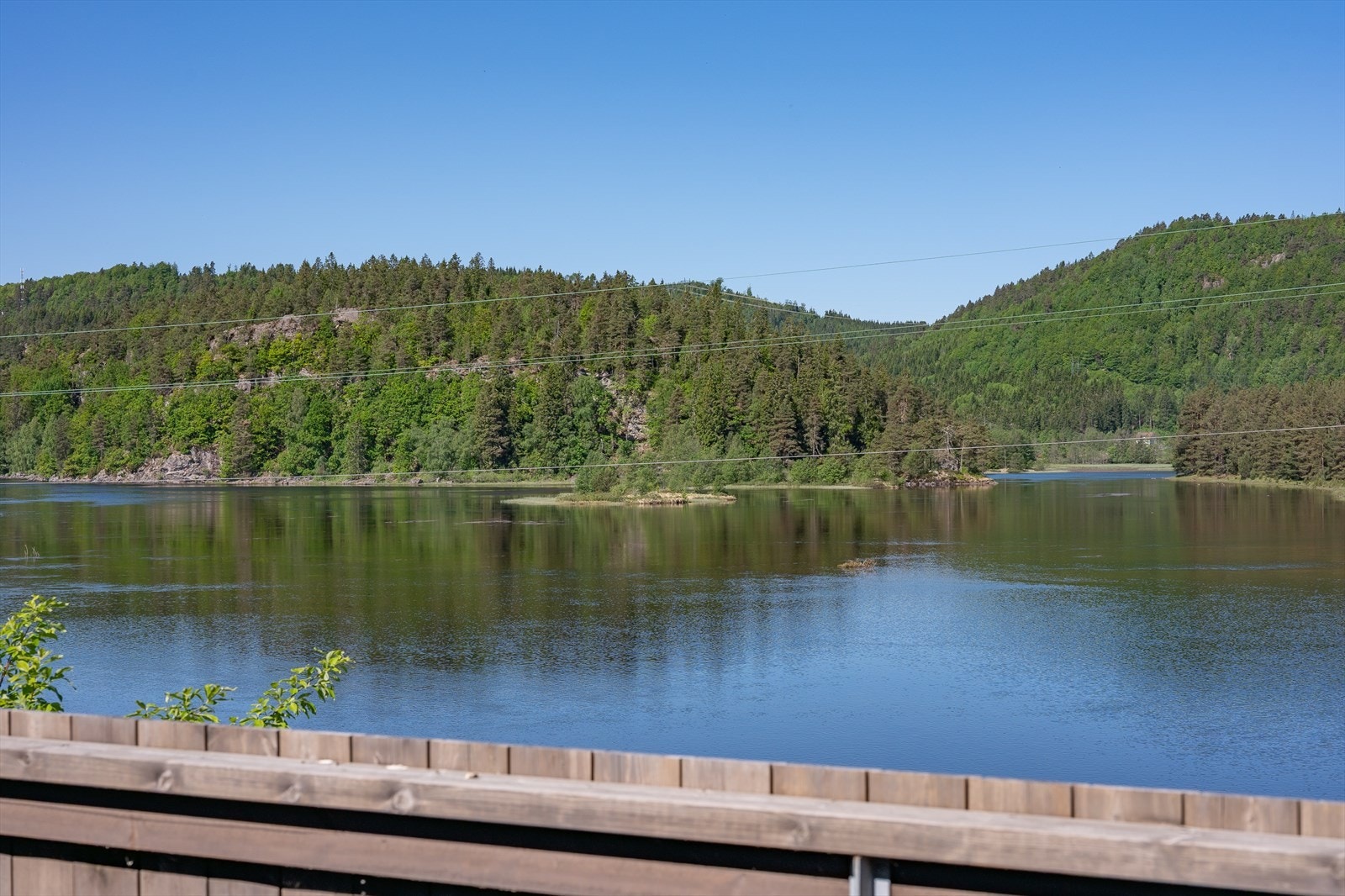 Vakker utsikt over fjorden Galleribilde
