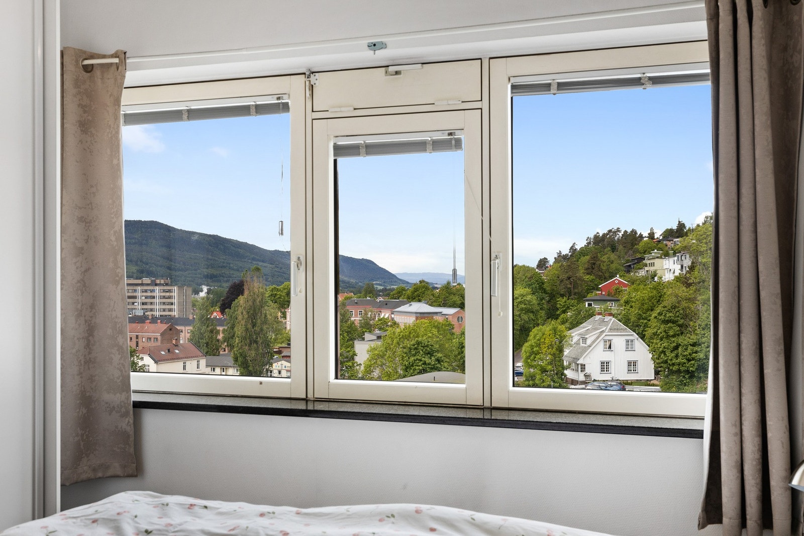 Fin utsikt fra soverom Galleribilde