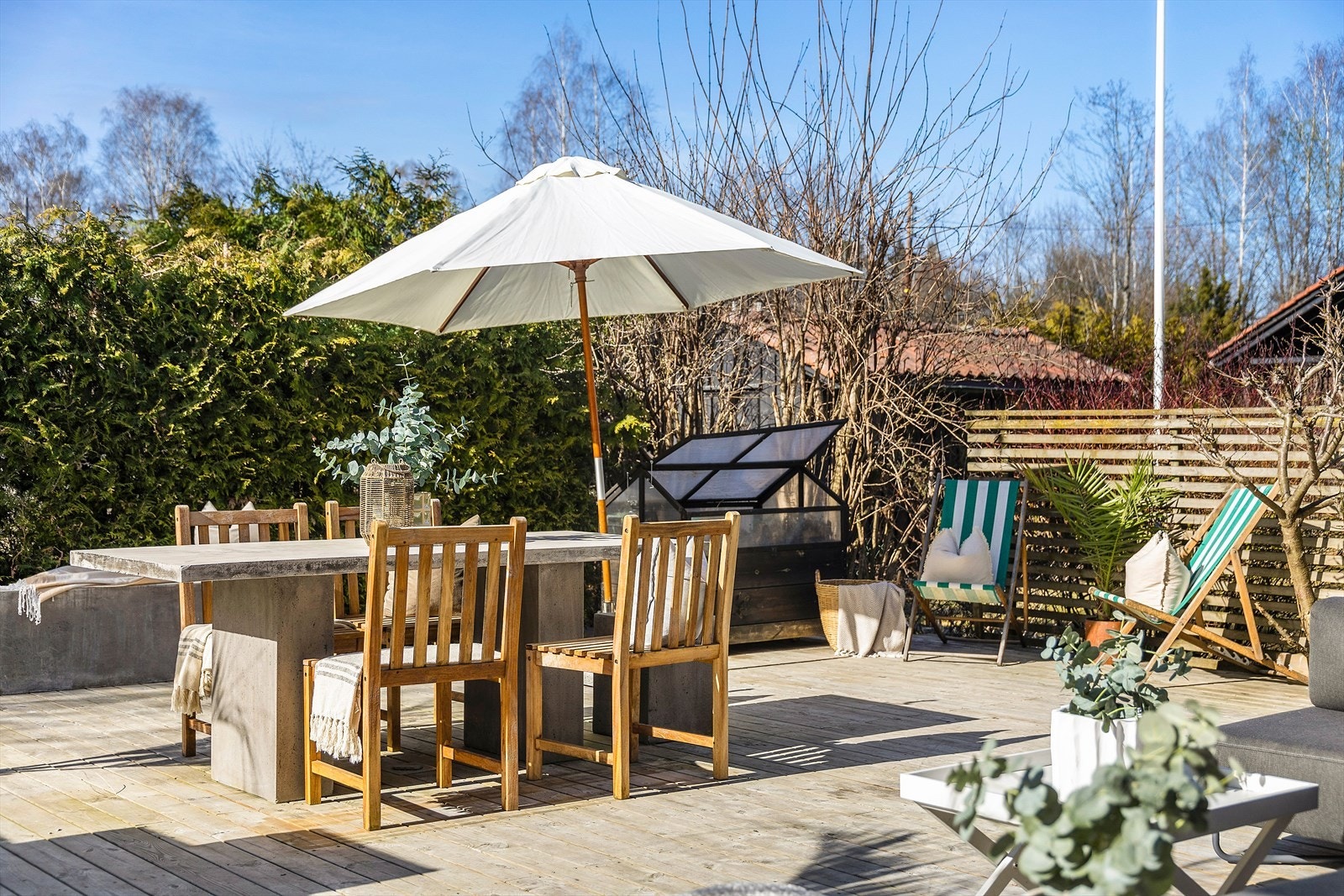 Solrik terrasse Galleribilde