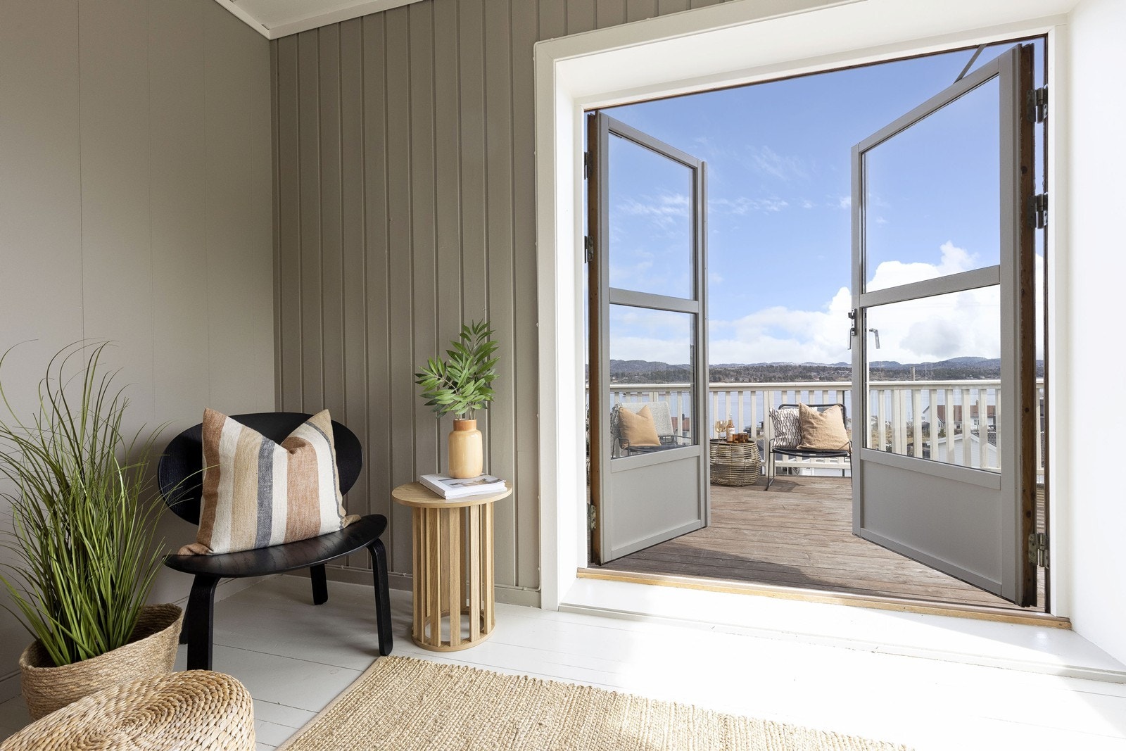 Utgang veranda fra stue Galleribilde