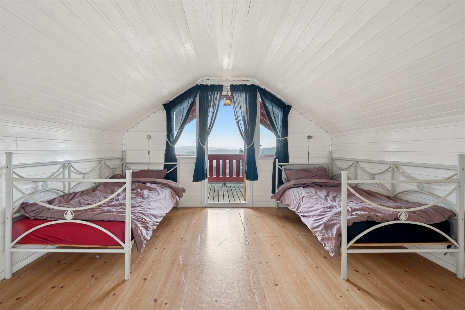 Soverommene er lyse og romslige. Galleribilde