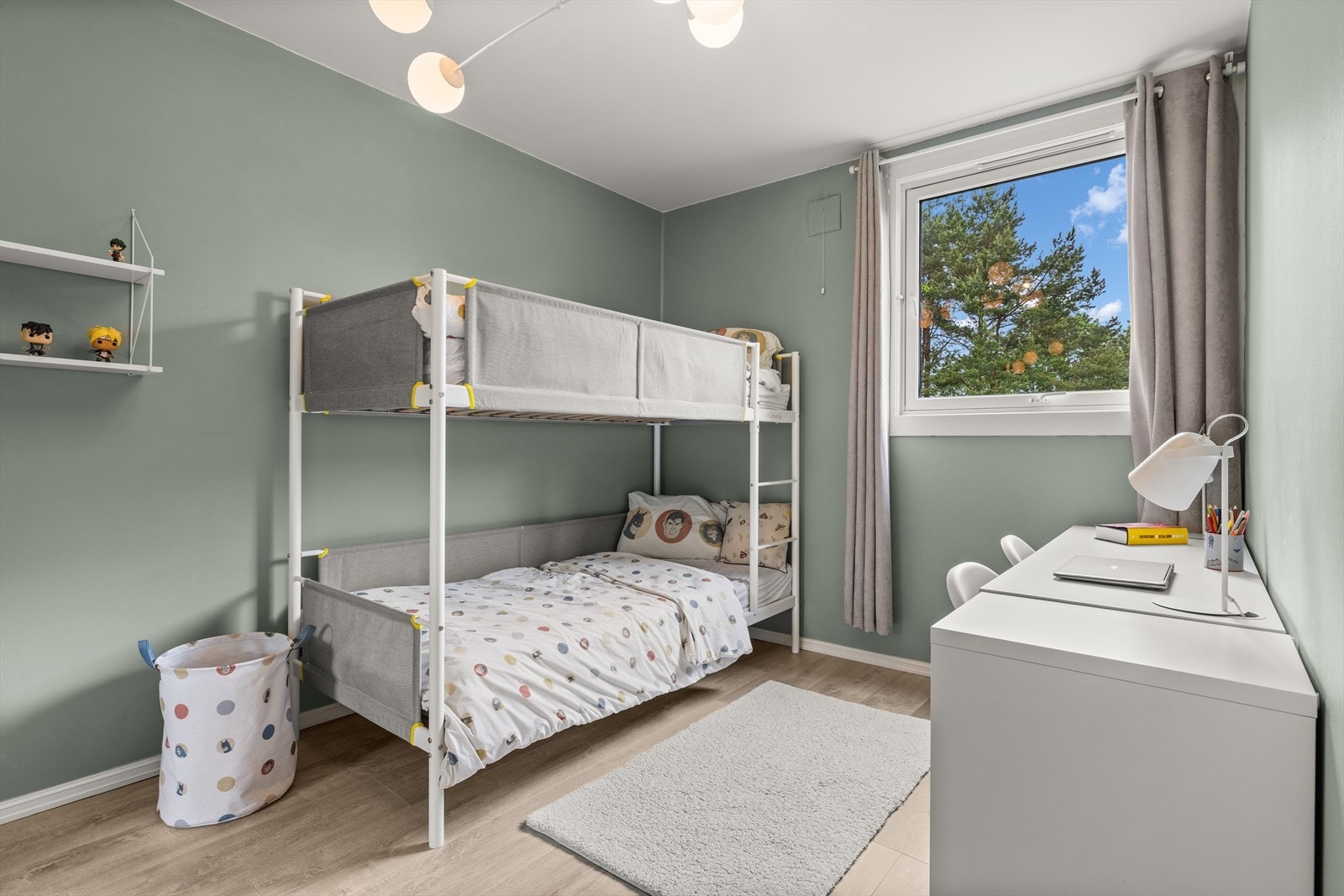 Rommet er i dag benyttet som barnerom og kontor Galleribilde