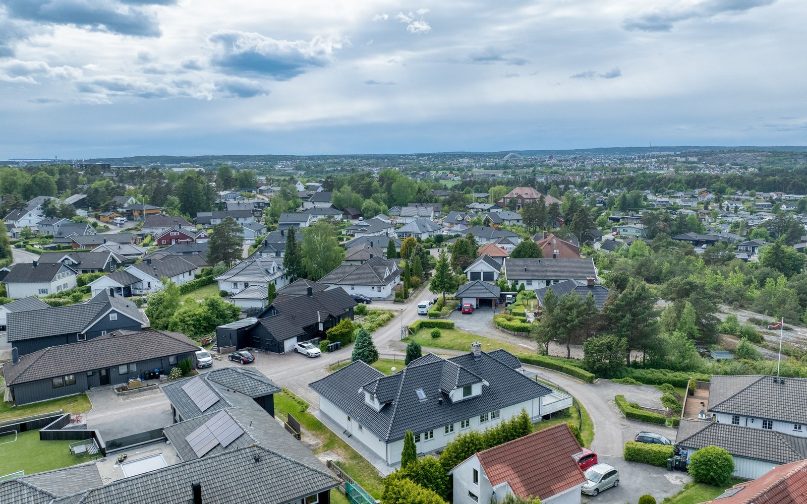Her bor du ca. 7 minutters kjørevei fra Fredrikstad sentrum. Galleribilde
