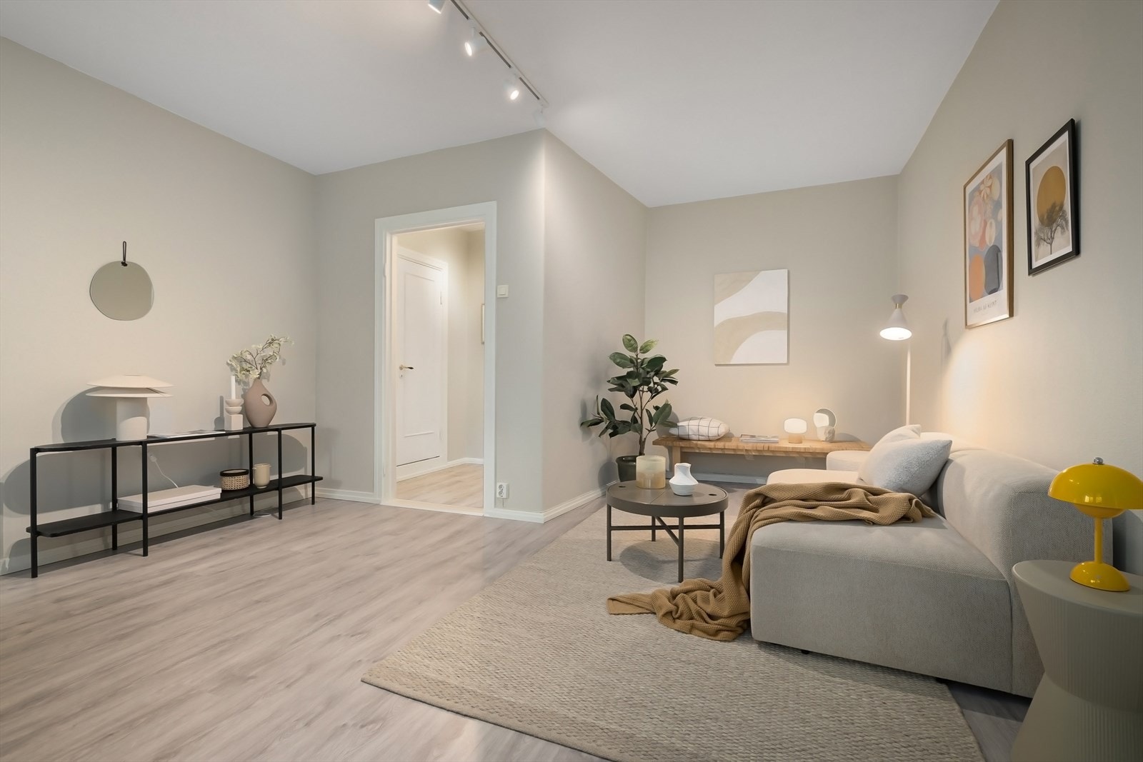 I tillegg til god plass i leiligheten er det kjellerbod for oppbevaring. Galleribilde