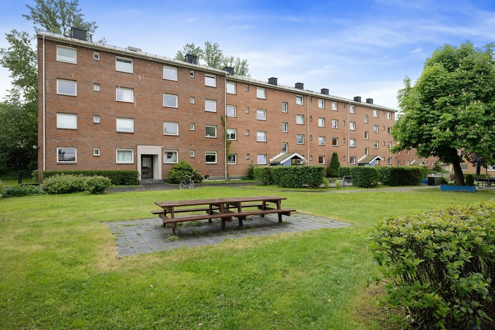 Ulven er et lukket område, uten gjennomgangstrafikk. Galleribilde