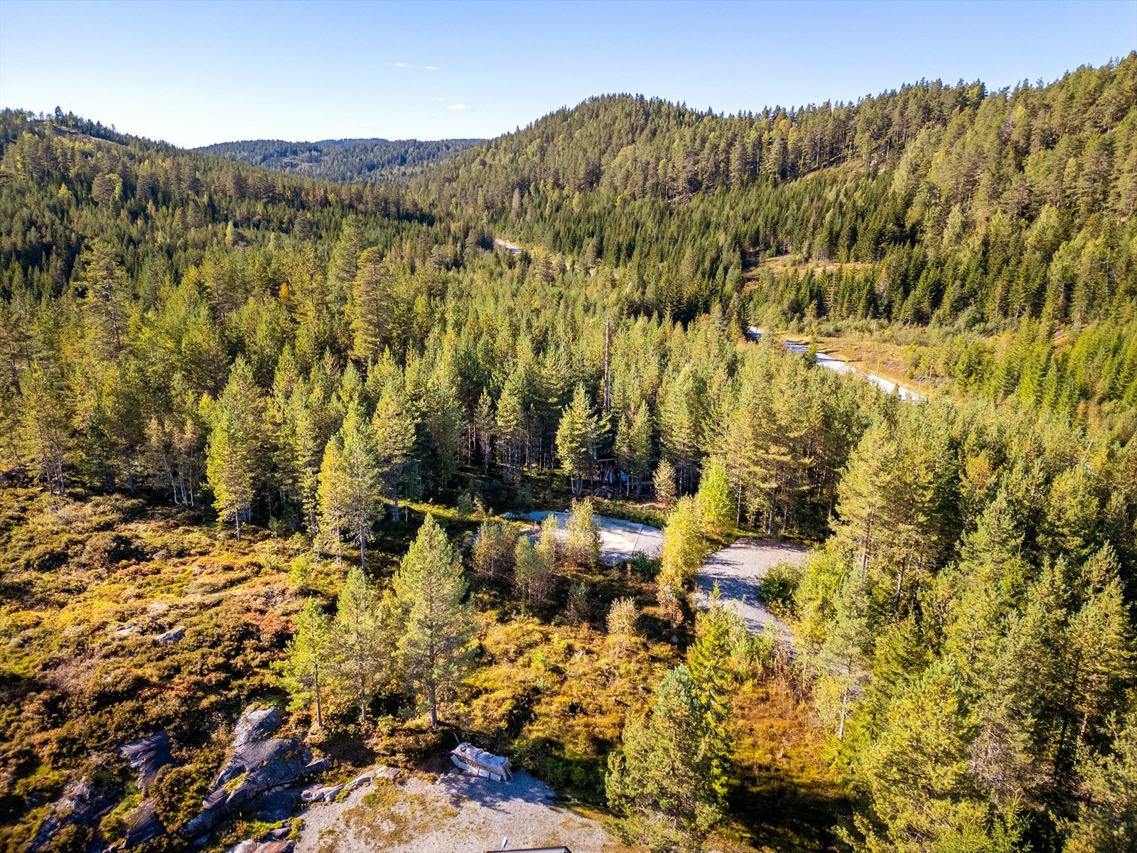 Velkommen til Grenskogveien 496 - Presentert av Anders Spone Hagen i EiendomsMegler 1 Modum Galleribilde