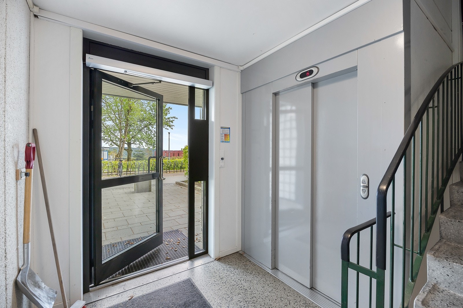 Heis i bygget Galleribilde
