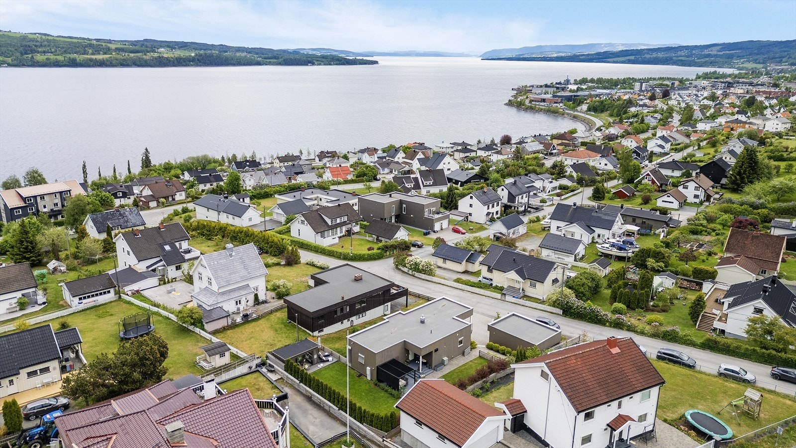 I hovedsak boligbebyggelse i området rundt. Galleribilde