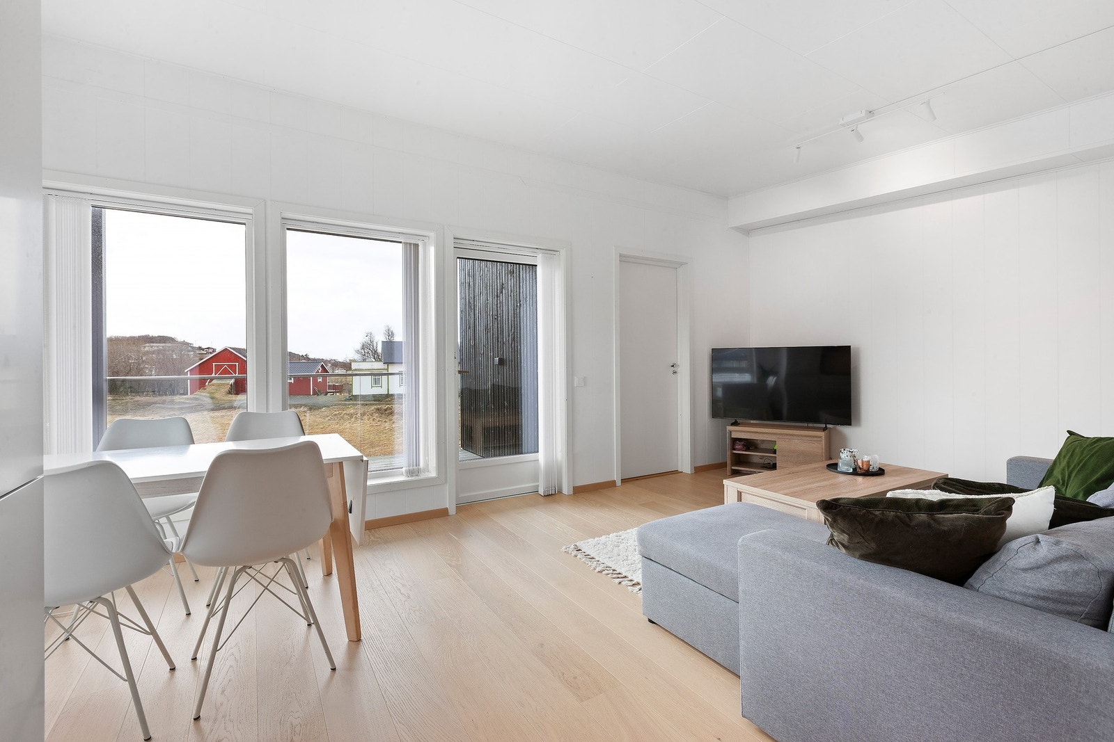 Lys og trivelig stue. Galleribilde