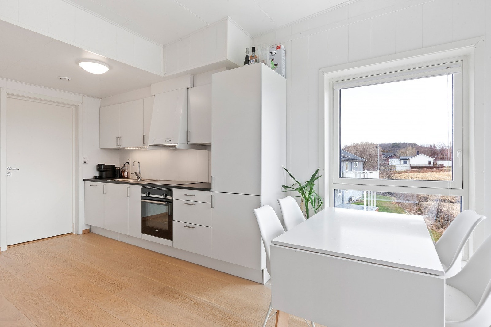 God plass til spisebord Galleribilde