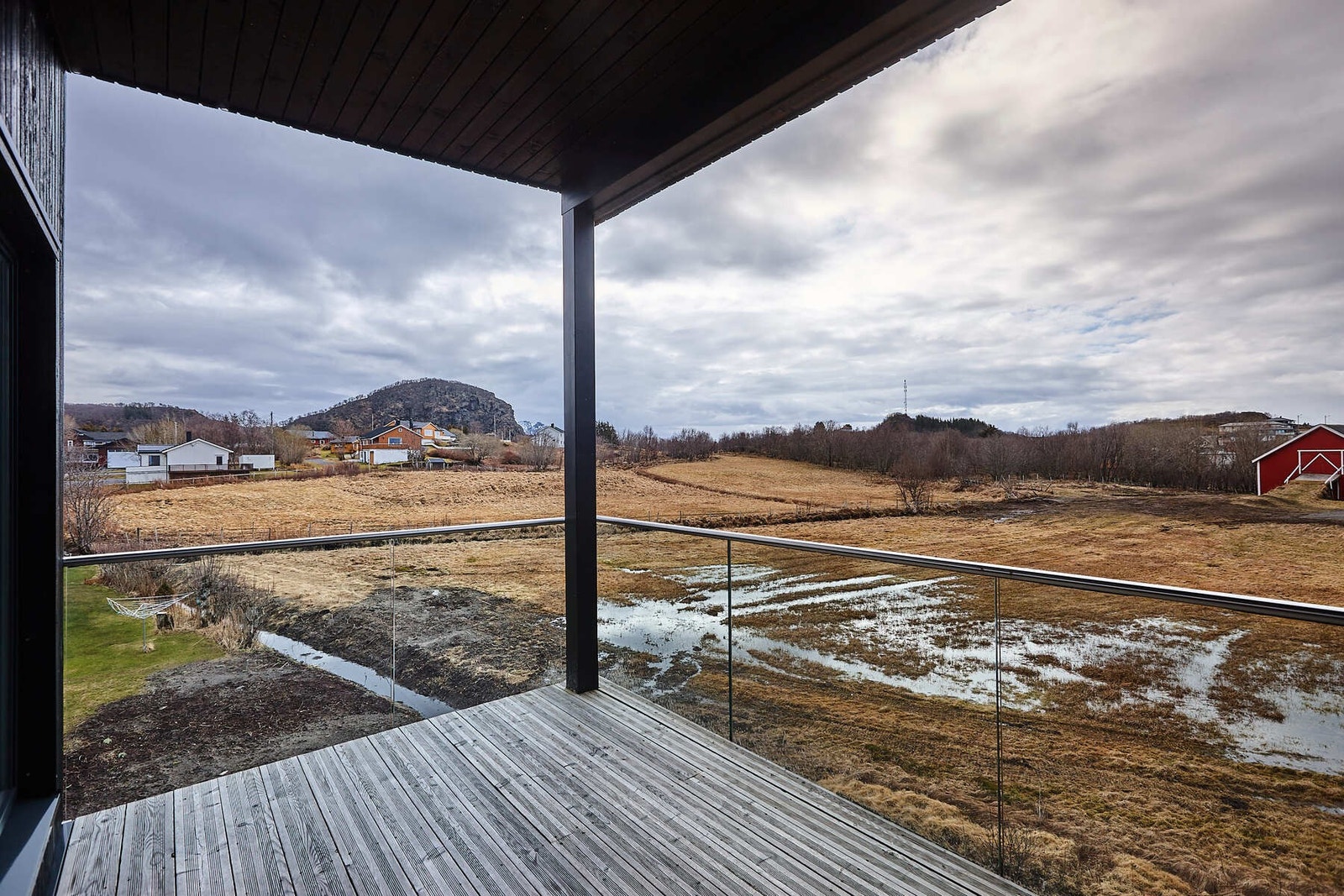 Veranda med utgang fra stue. Galleribilde