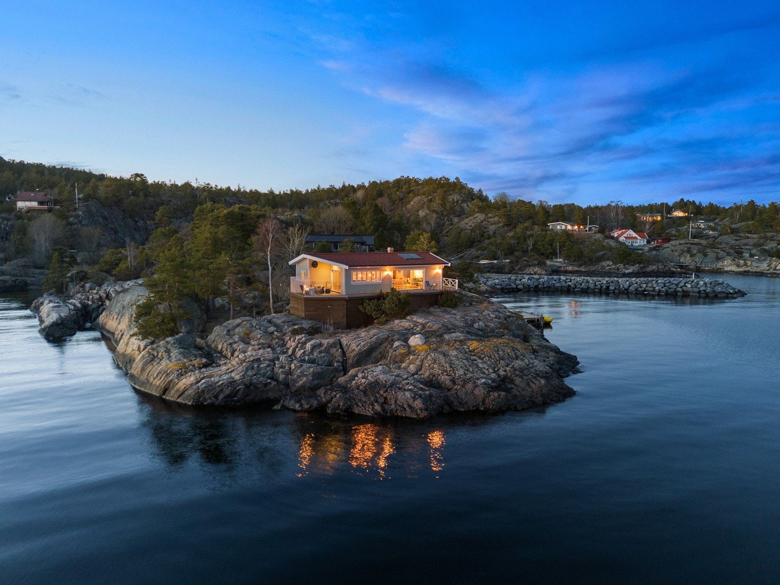 Proaktiv v/Ola Skarra Arnesen presenterer en sjelden fritidsperle ved Brevikstrand og Prisgrunnbukta. Galleribilde