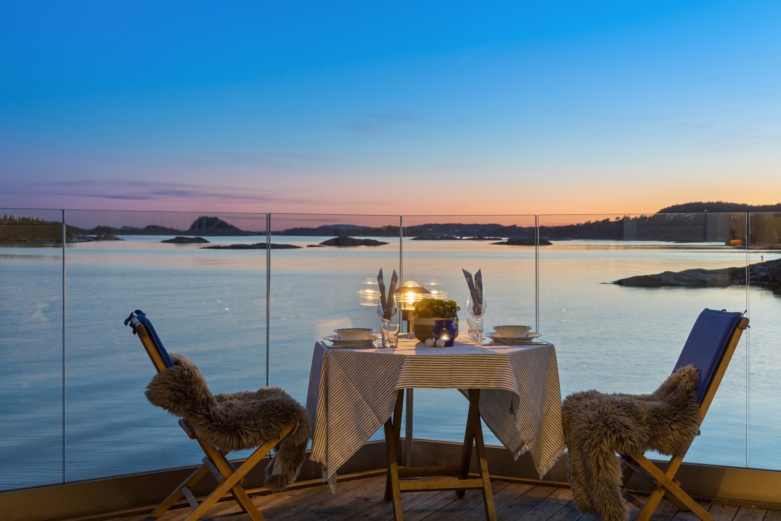 Her får en følelse av å være alene i verden, med havet som eneste nabo. Galleribilde