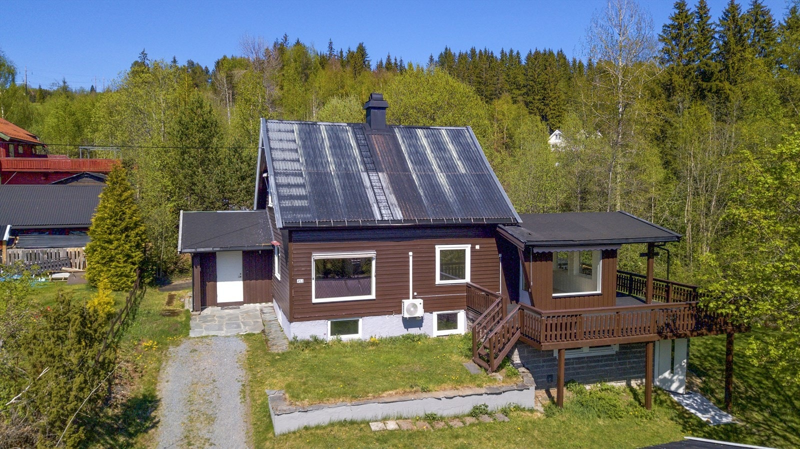 Taket er lakkert etter at bildet ble tatt. Se bilde nr. 1 Galleribilde