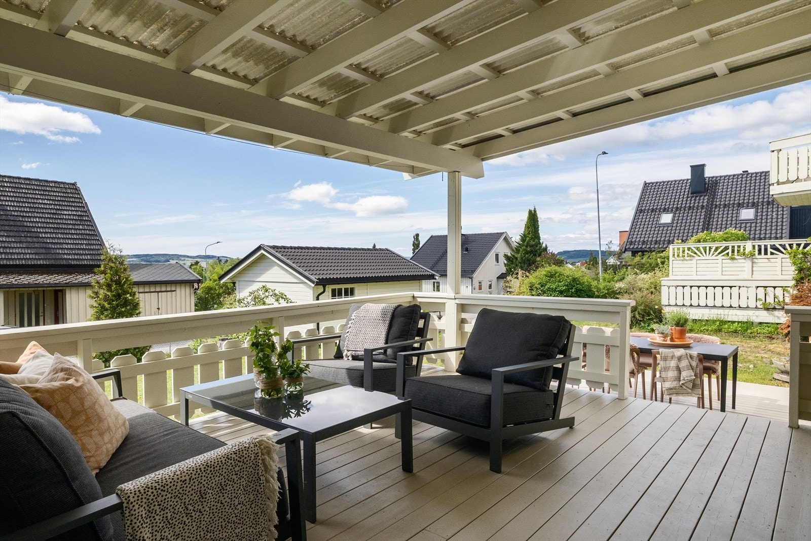 Terrassen er sydvendt. Galleribilde