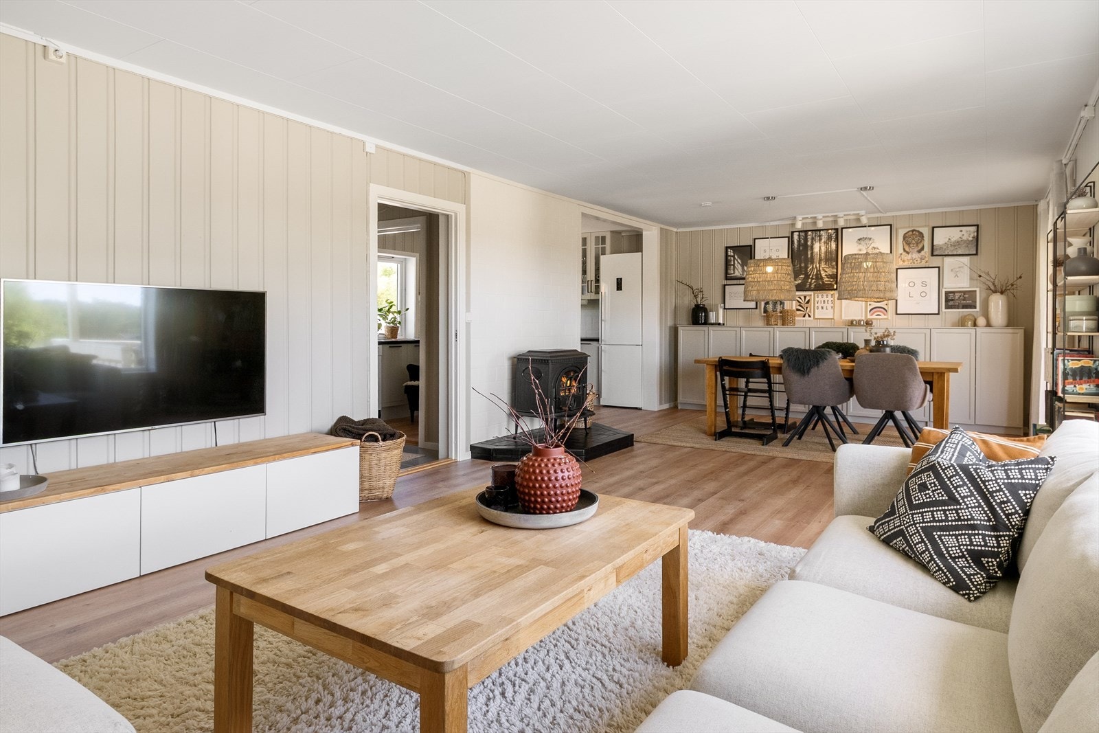 Stue/spisestue. Galleribilde