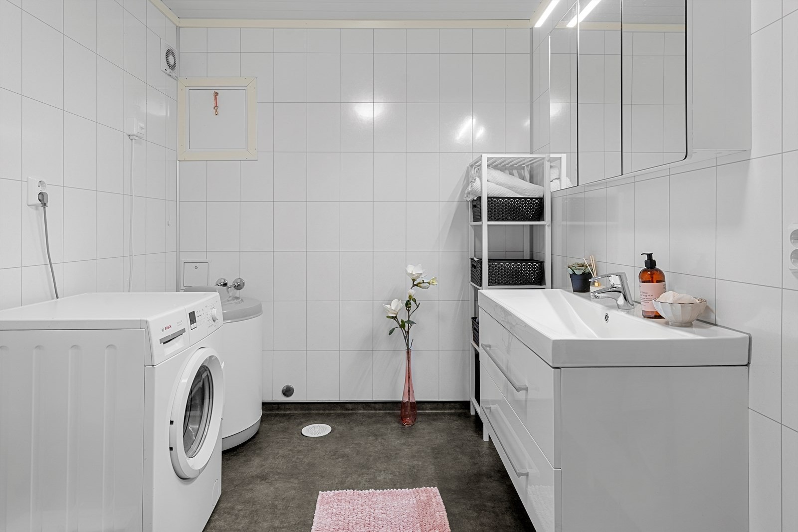 Pent bad med varmekabler Galleribilde