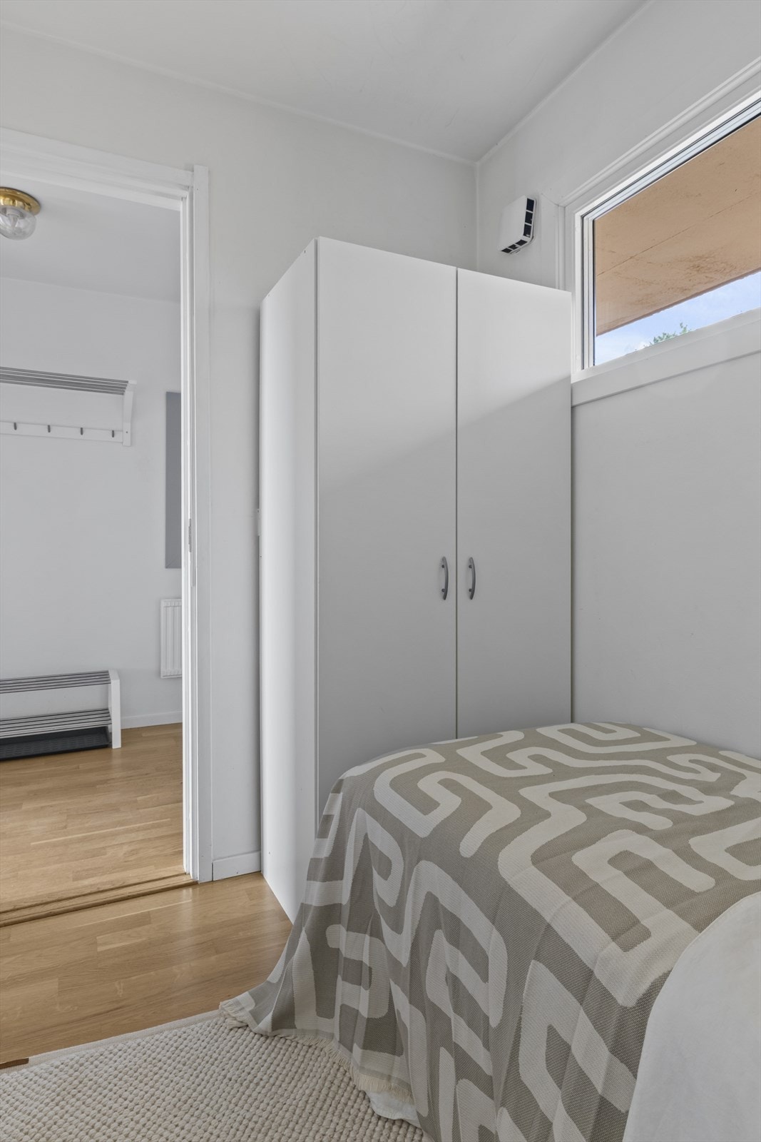 Garderobeskap i boden vil medfølge leiligheten. Galleribilde